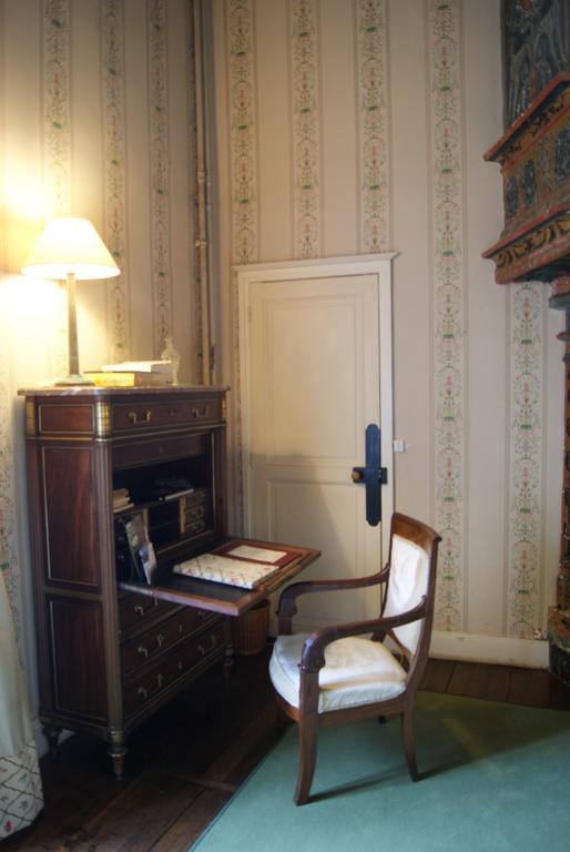 Chateau De La Verrerie Hotel Aubigny sur Nere Ruang foto
