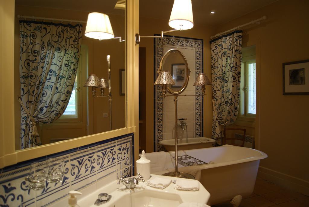 Chateau De La Verrerie Hotel Aubigny sur Nere Ruang foto