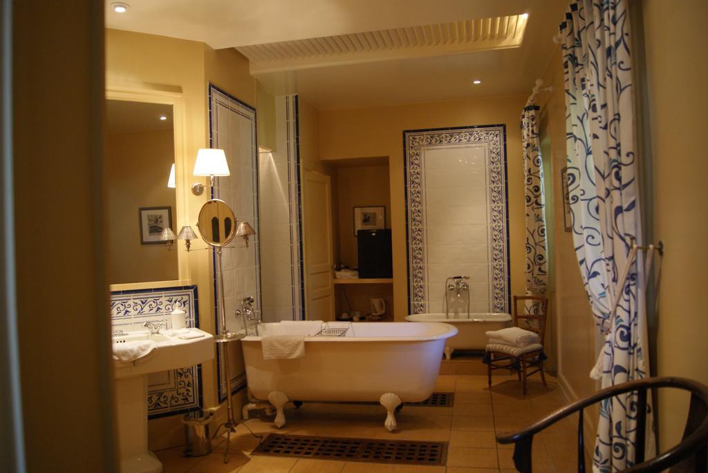 Chateau De La Verrerie Hotel Aubigny sur Nere Ruang foto