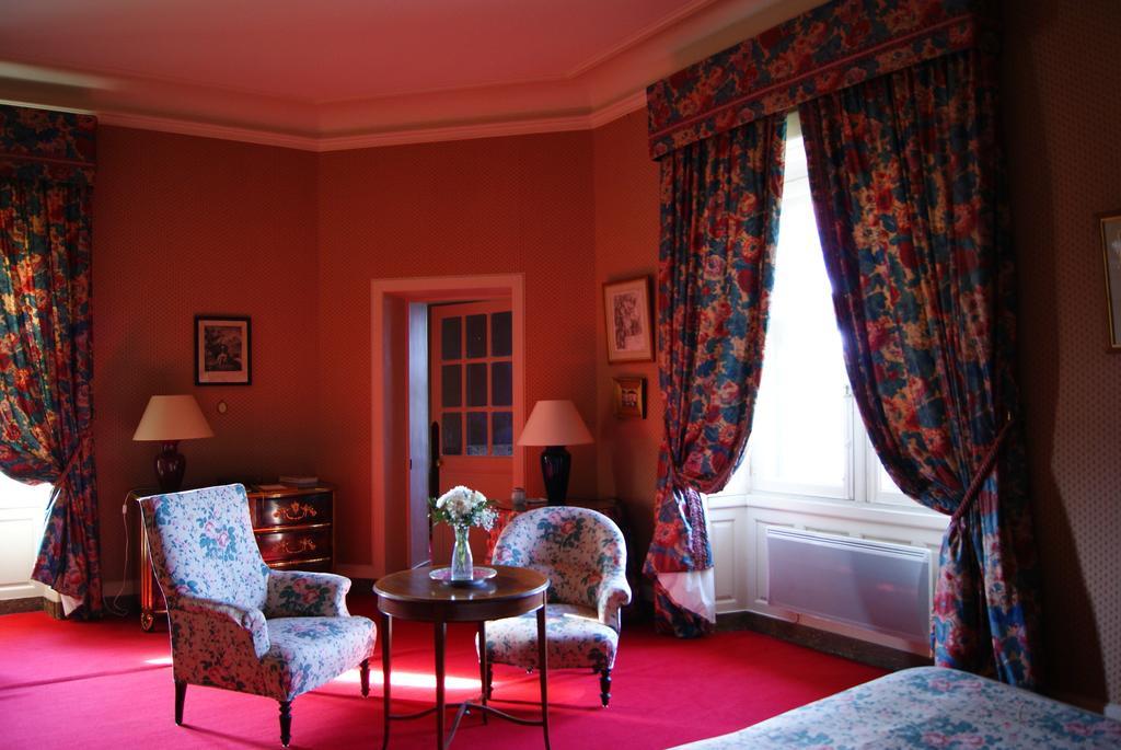 Chateau De La Verrerie Hotel Aubigny sur Nere Ruang foto